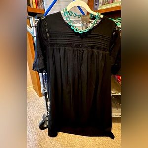 NWOT:  SIZE Large mini dress, or long tunic style with broad lace type detail